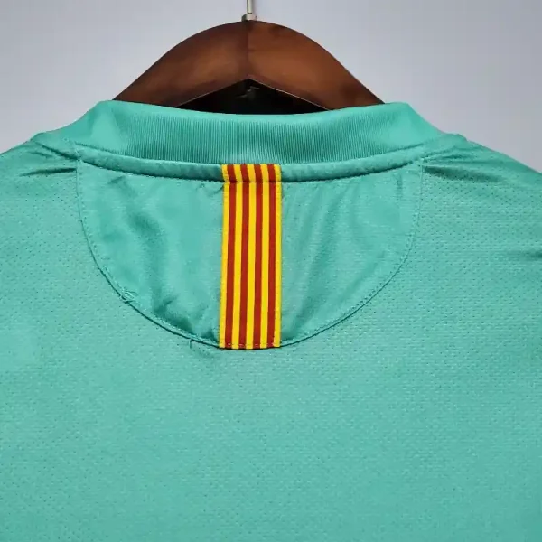 2010-2011 Barcelona Jersey retro kit - Image 9