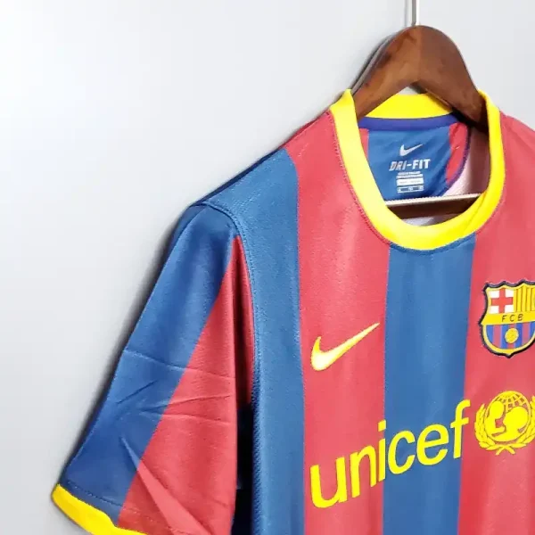 2010-2011 Barcelona Jersey retro kit - Image 5