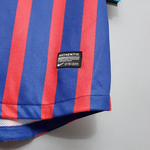 2011-2012 Barcelona Jersey retro kit - Image 7