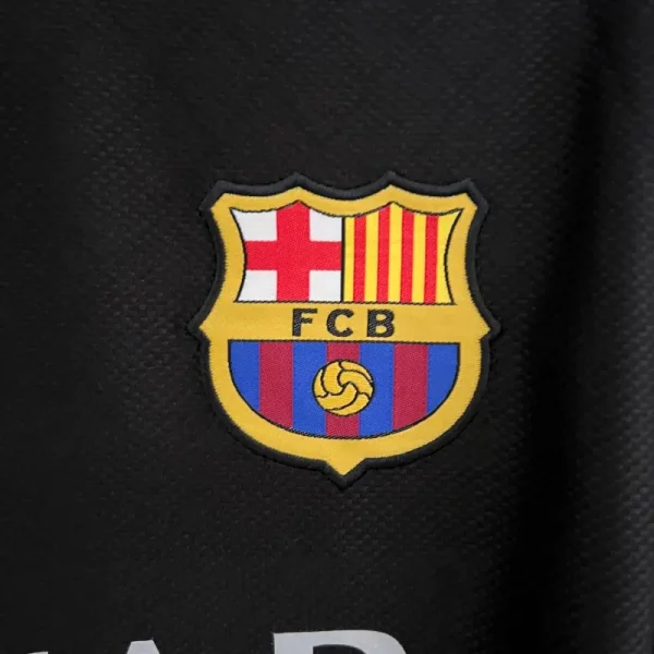 2013-2014 Barcelona Second retro kit - Image 3