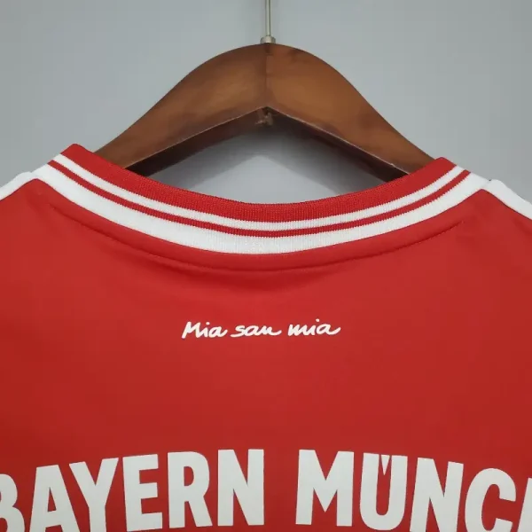 2013-2014 Bayern Munich League retro kit - Image 6