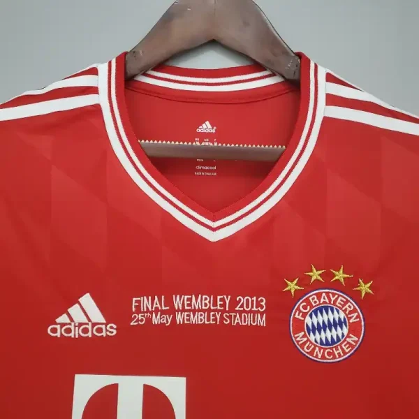 2013-2014 Bayern Munich League retro kit - Image 4