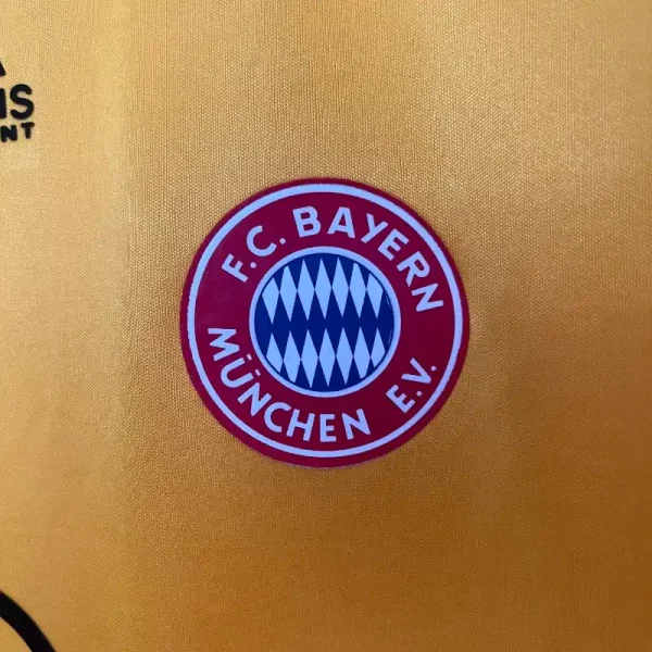1993-1995 Bayern Munich Jersey retro kit - Image 3