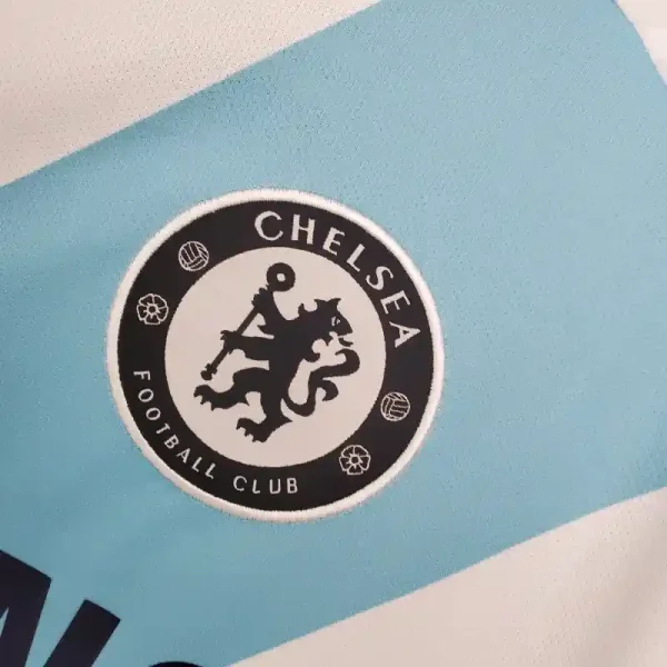 2012-2013 Chelsea Jersey retro kit - Image 7