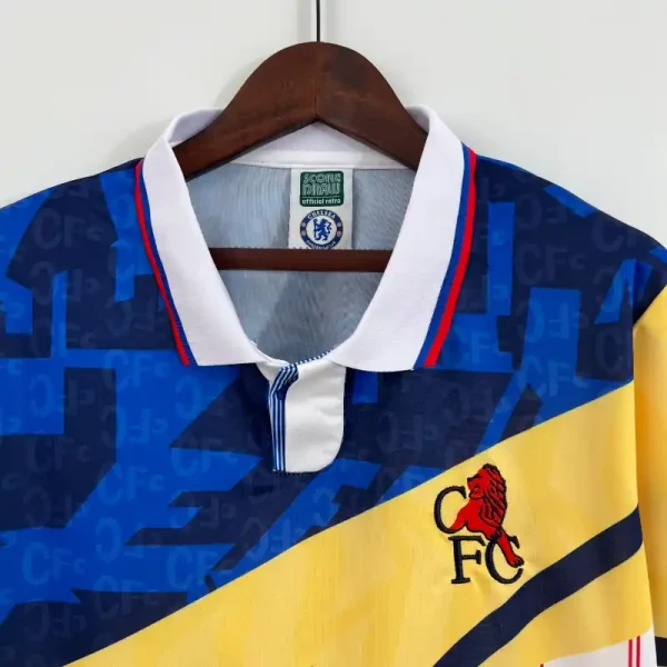1990-1991 Chelsea Jersey retro kit - Image 4