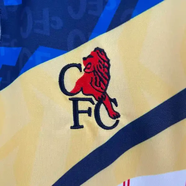 1990-1991 Chelsea Jersey retro kit - Image 2