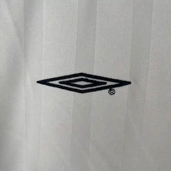 2002 England Jersey retro kit - Image 2