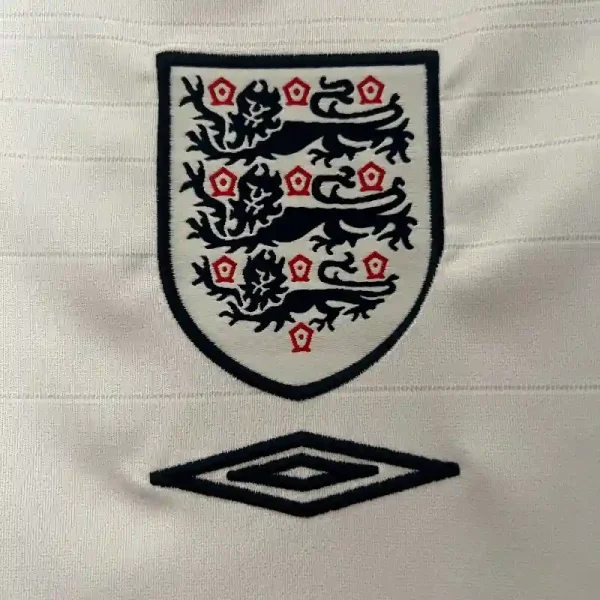 2004 England Jersey retro kit - Image 2