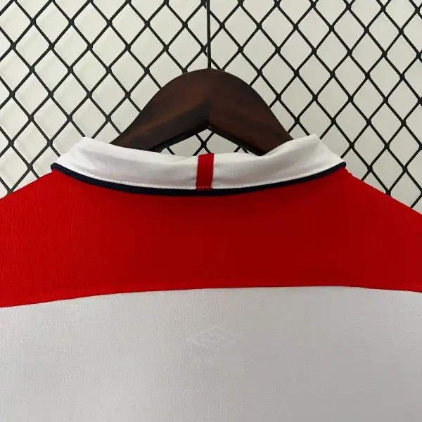2004 England Jersey retro kit - Image 7