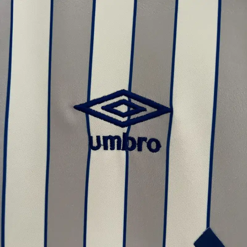 1988-1990 Everton Jersey retro kit - Image 2