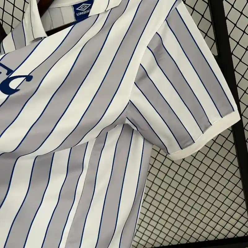 1988-1990 Everton Jersey retro kit - Image 6