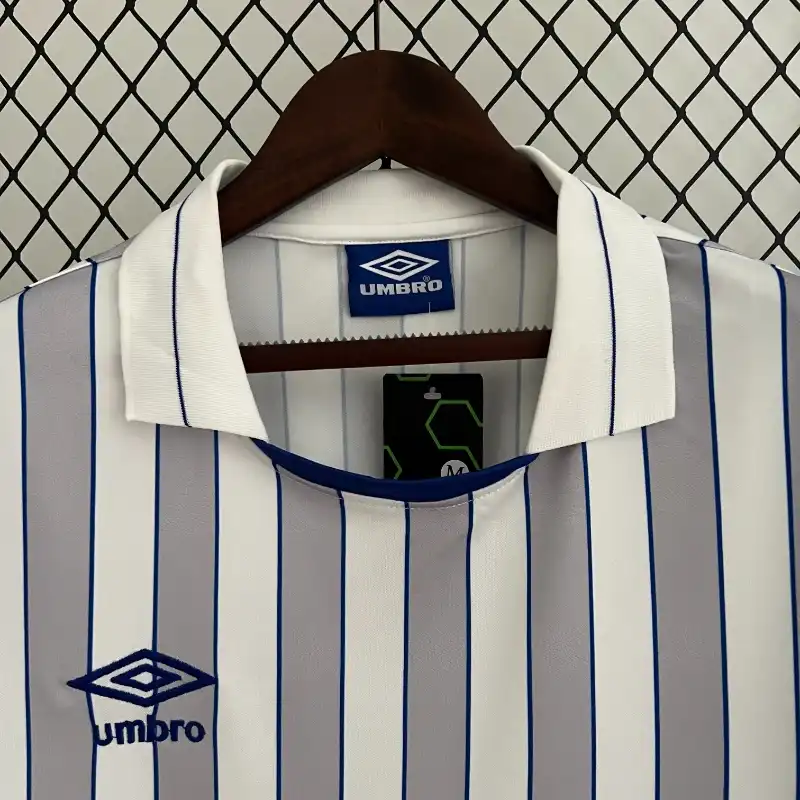 1988-1990 Everton Jersey retro kit - Image 3