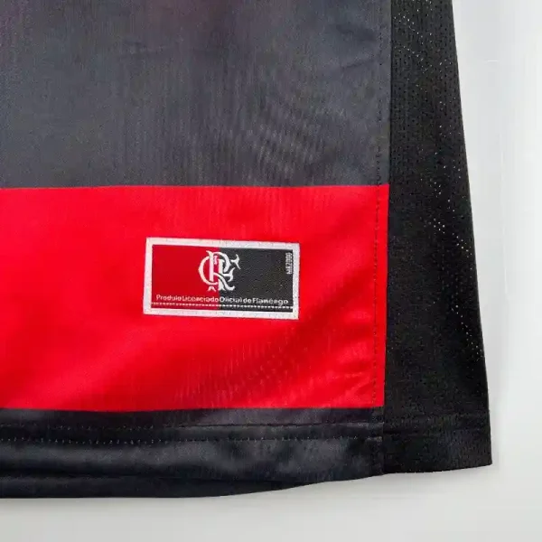 2000-2001 Flamengo Jersey retro kit - Image 4