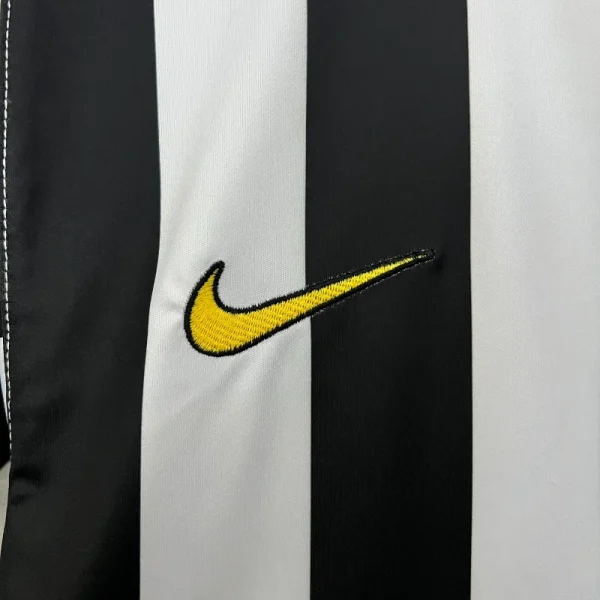 2003-2004 Juventus Jersey retro kit - Image 2