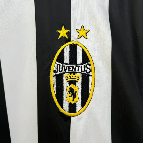 2003-2004 Juventus Jersey retro kit - Image 3