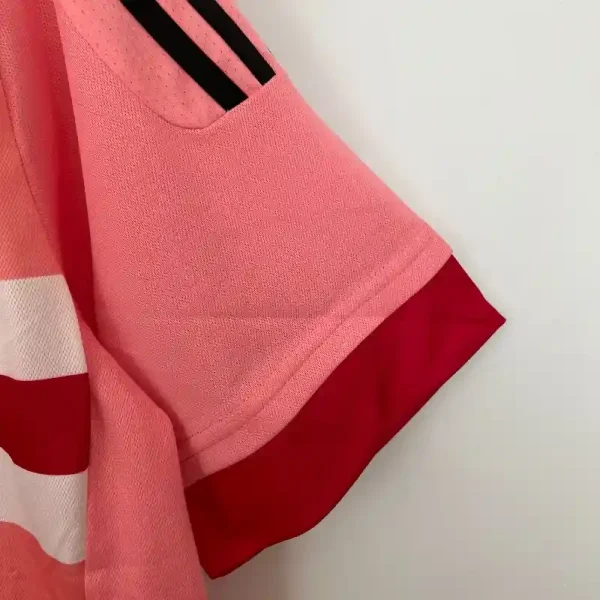 2015-2016 Juventus Jersey retro kit - Image 8