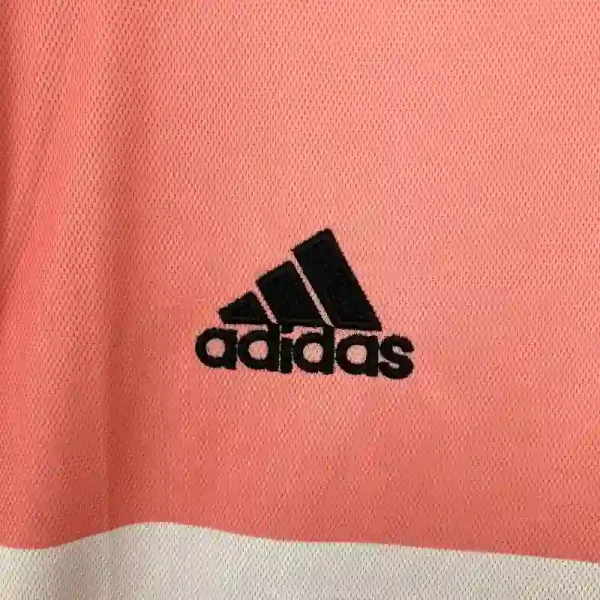 2015-2016 Juventus Jersey retro kit - Image 2