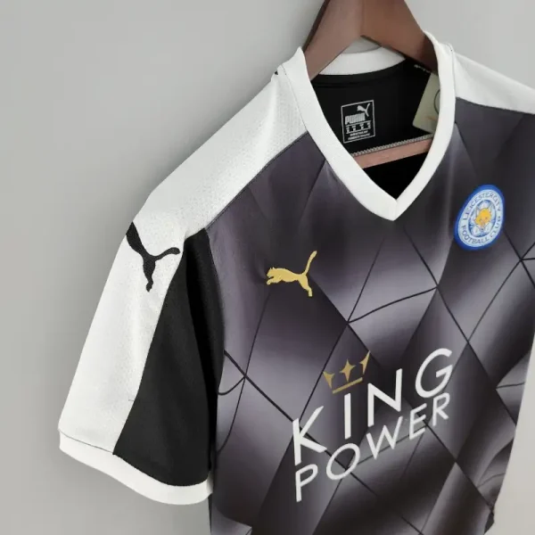 2015-2016 Leicester City Jersey retro kit - Image 7