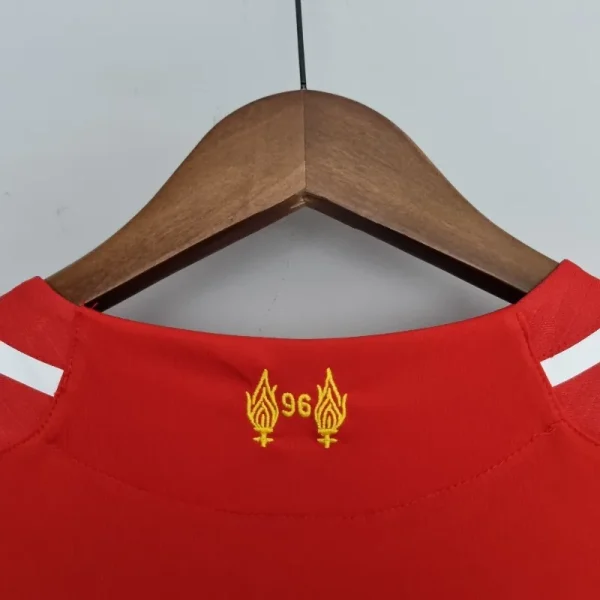 2014-2015 Liverpool Jersey retro kit - Image 3