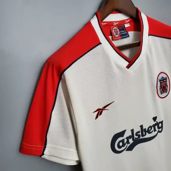 1998-1999 Liverpool Jersey retro kit - Image 4