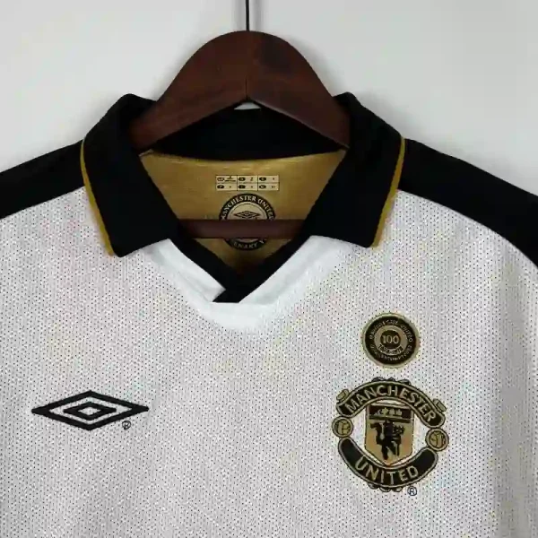 2001-2002 Long Sleeve Manchester United100th Anniversary Soccer retro kit - Image 3