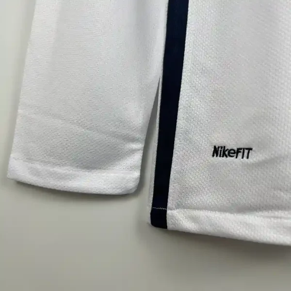 2007-2008 Long Sleeve Manchester United White Soccer retro kit - Image 5