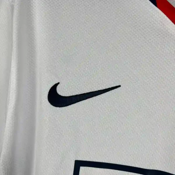 2007-2008 Long Sleeve Manchester United White Soccer retro kit - Image 2