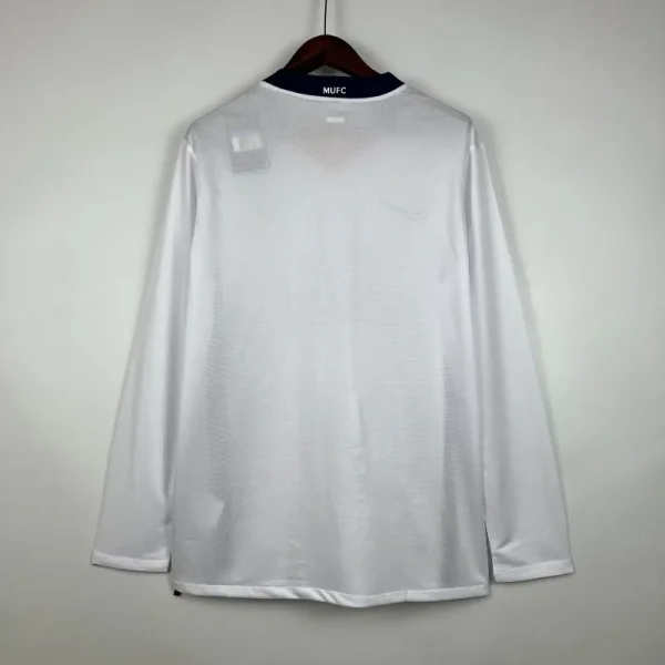 2007-2008 Long Sleeve Manchester United White Soccer retro kit - Image 9