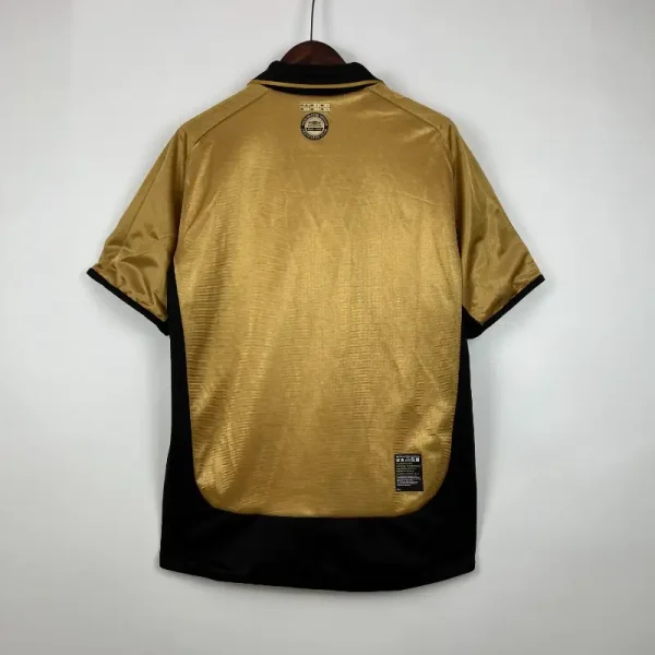 2001-2002 Manchester United 100th Anniversary Edition Soccer retro kit - Image 10