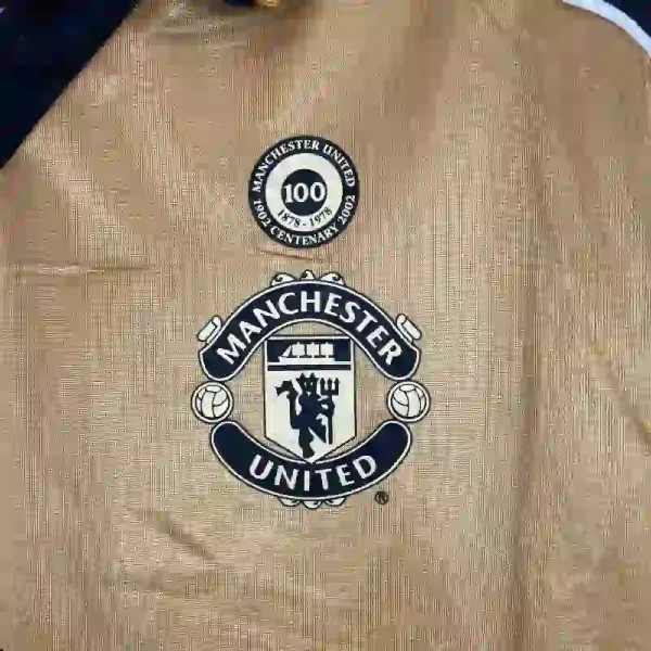 2001-2002 Manchester United 100th Anniversary Edition Soccer retro kit - Image 2