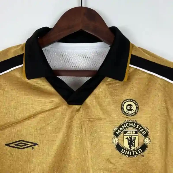 2001-2002 Manchester United 100th Anniversary Edition Soccer retro kit - Image 7