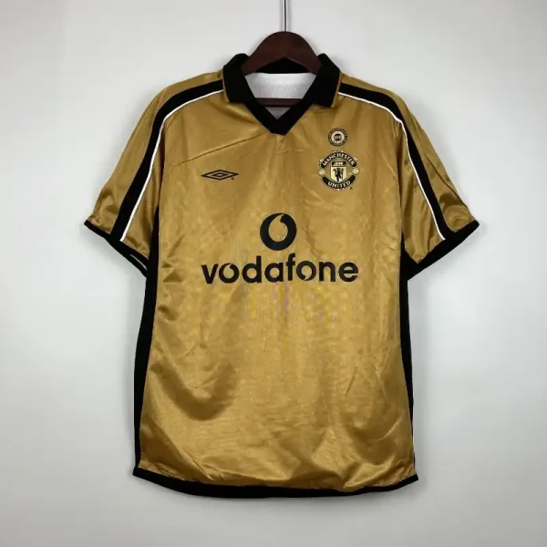 2001-2002 Manchester United 100th Anniversary Edition Soccer retro kit - Image 9