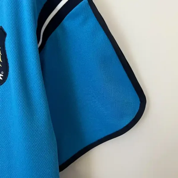 2001-2002 Manchester City Jersey retro kit - Image 5