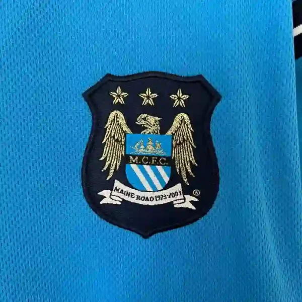 2001-2002 Manchester City Jersey retro kit - Image 3