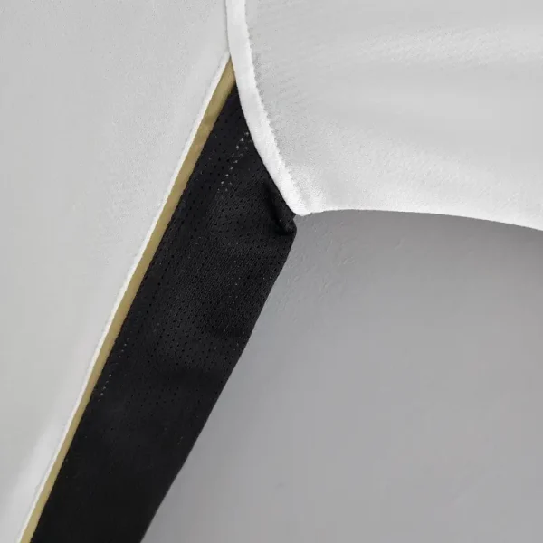 2006-2007 Manchester United Jersey retro kit - Image 4