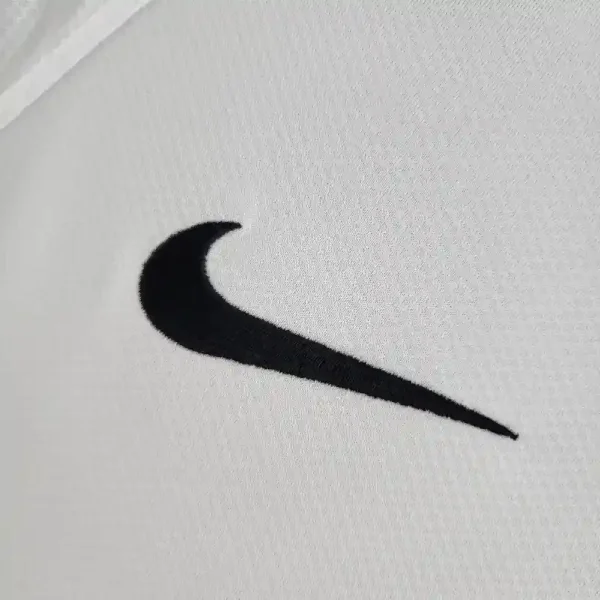 2006-2007 Manchester United Jersey retro kit - Image 9