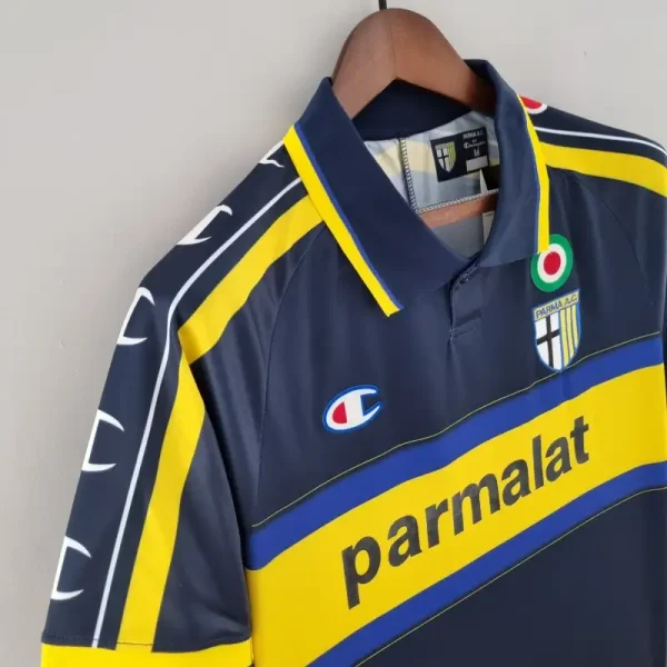 1999-2000 Parma Jersey retro kit - Image 3