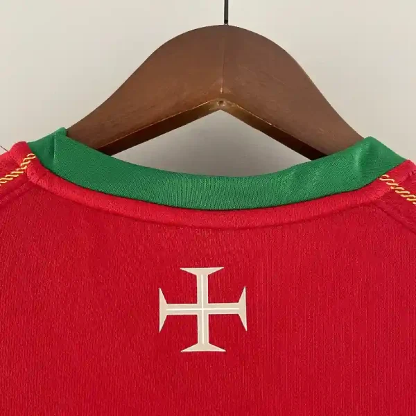 2006 Portugal Jersey retro kit - Image 5