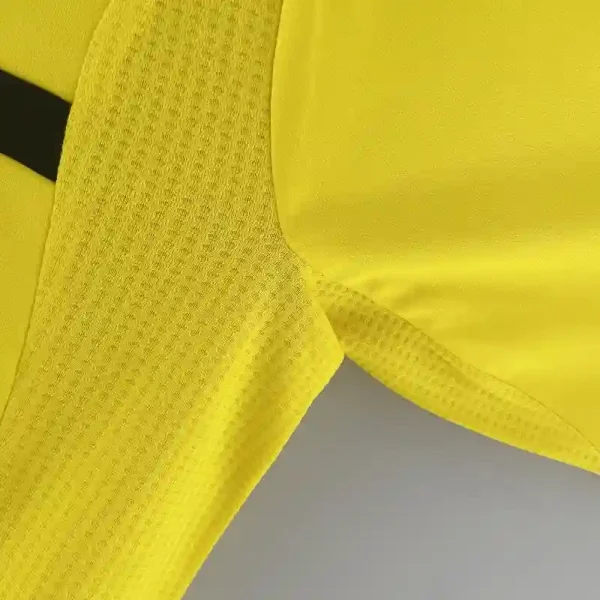 2011-2012 Real Madrid Goalkeeper Soccer retro kit - Image 6