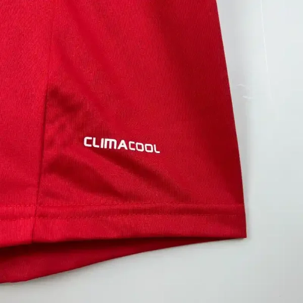 2011-2012 Real Madrid Third retro kit - Image 4