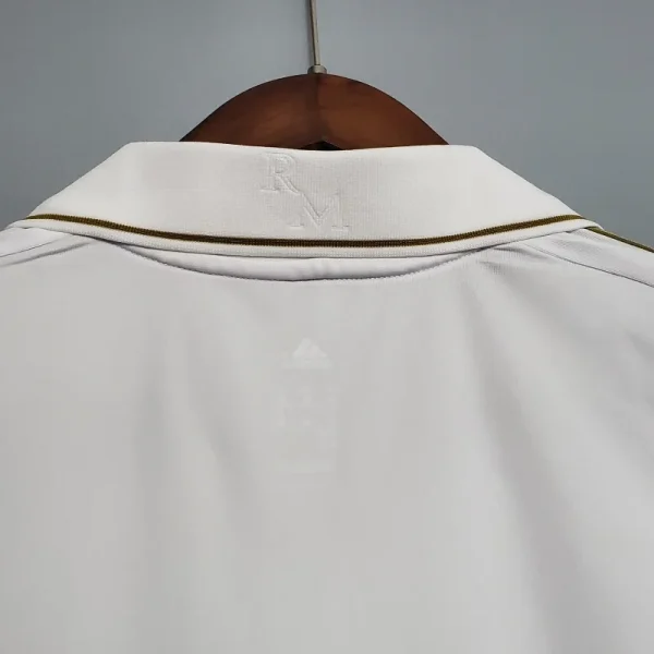 2011-2012 Real Madrid Jersey retro kit - Image 7
