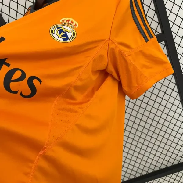 2013-2014 Real Madrid Second retro kit - Image 6