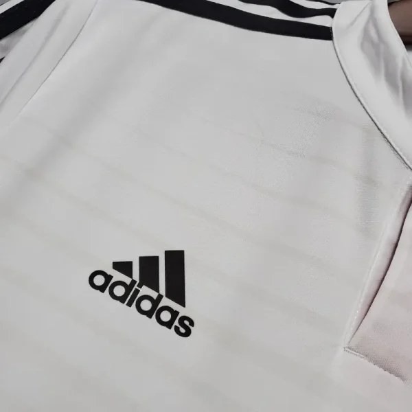 2014-2015 Real Madrid Jersey retro kit - Image 2