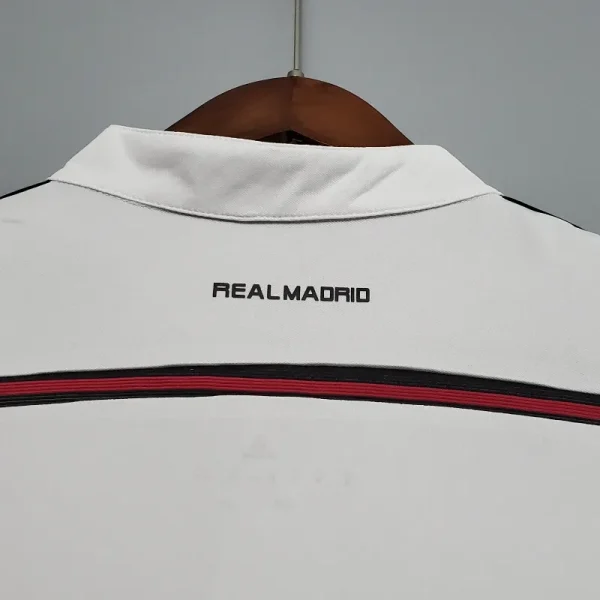 2014-2015 Real Madrid Jersey retro kit - Image 8