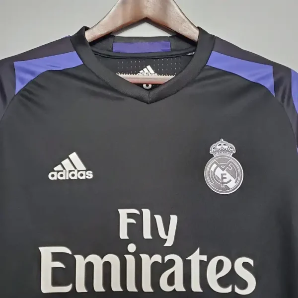 2016-2017 Real Madrid Long Sleeve Second retro kit - Image 5