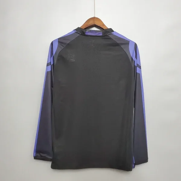2016-2017 Real Madrid Long Sleeve Second retro kit - Image 8