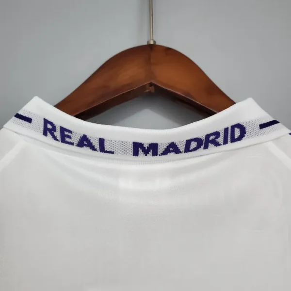 1996-1997 Real Madrid Jersey retro kit - Image 6