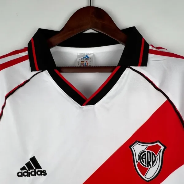 2000-2001 River Plate Jersey retro kit - Image 4