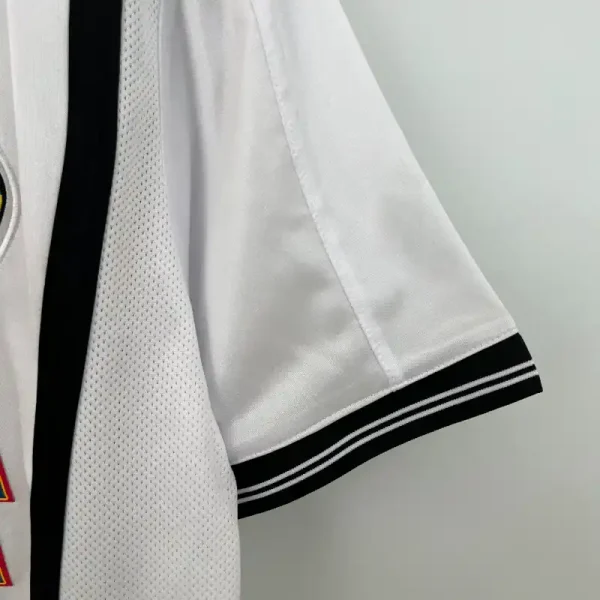 2000-2001 Valencia Jersey retro kit - Image 4