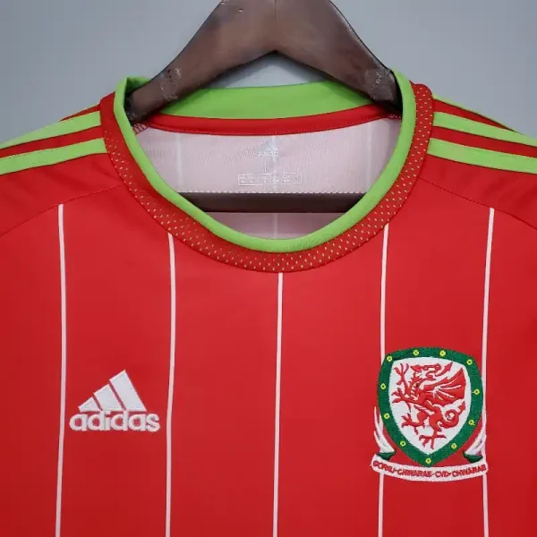 2015-2016 Wales Jersey retro kit - Image 6